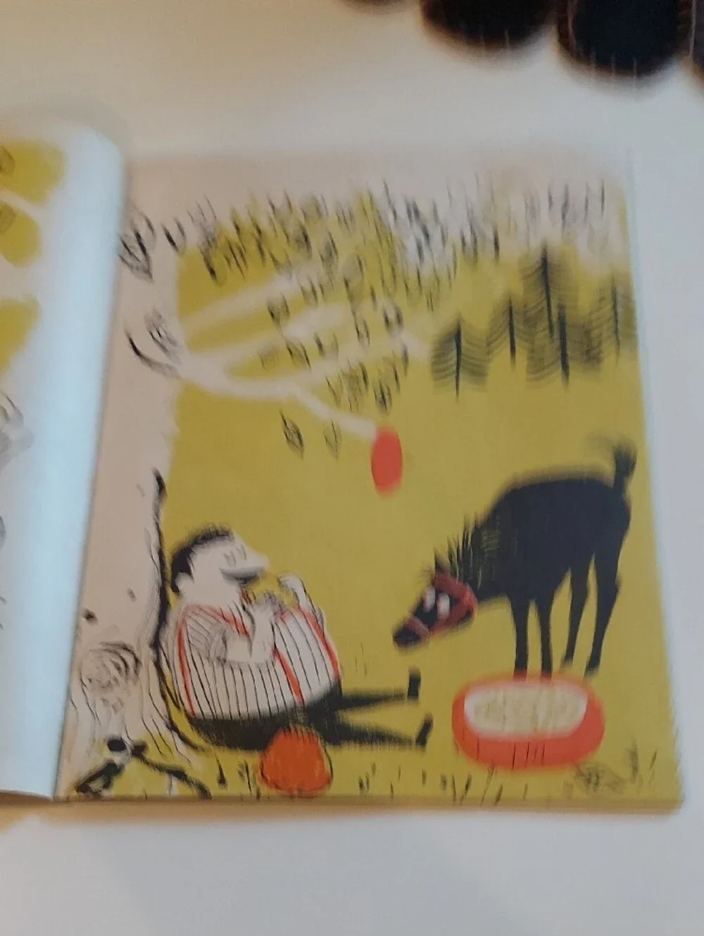 The Horse That Liked Sandwiches - Vivian L. Thompson